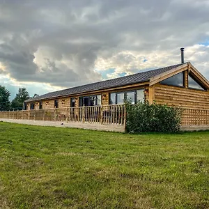 immaculate-4-bed-private-luxury-lodge-near-york.yorkshirehotels.net/